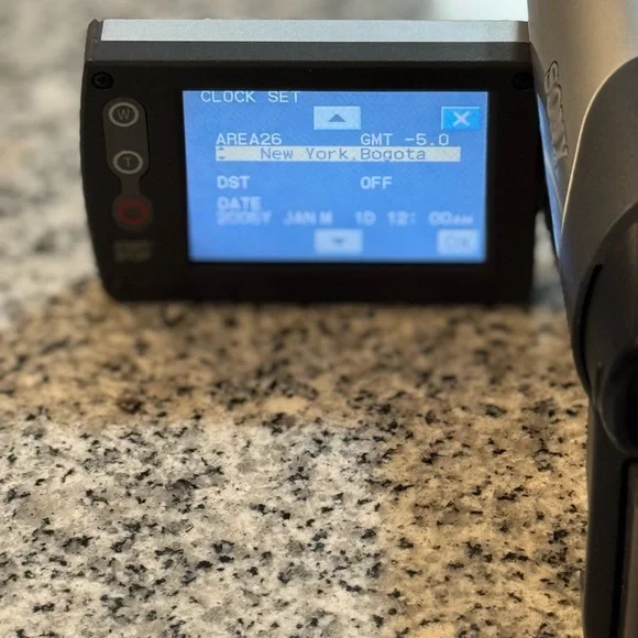 Sony Handycam DCR-DVD105E Camcorder with Mini DVD-RW Discs - Picture 6 of 8